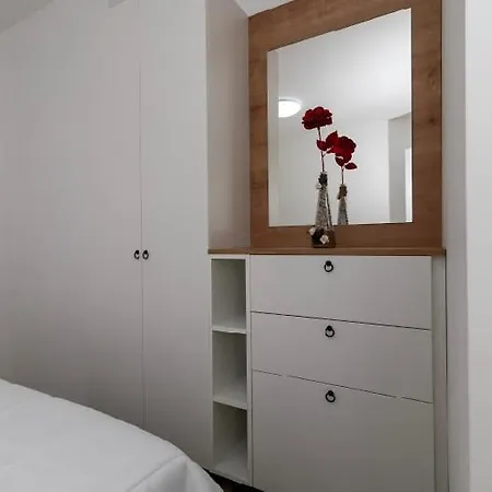 Small Private House With A Terrace * Traù